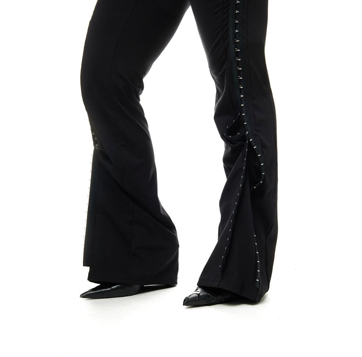 Hooked Pant Black